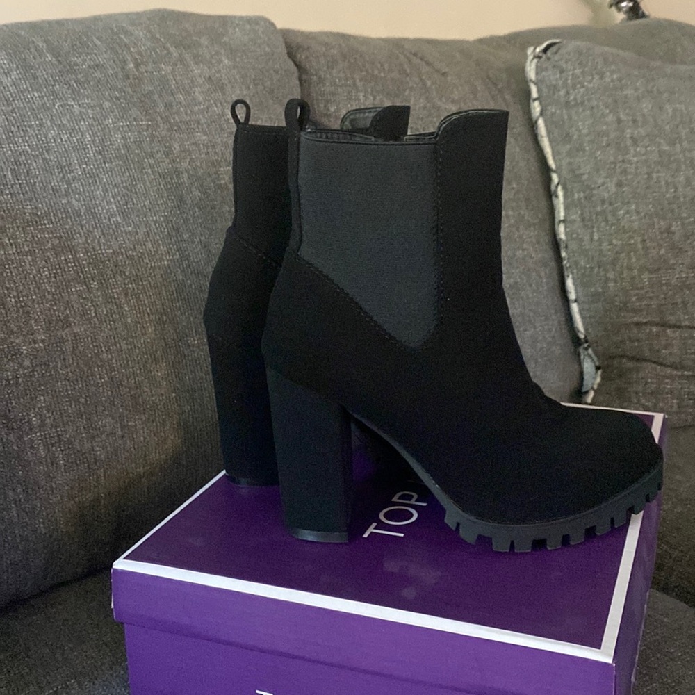 Black healed booties
